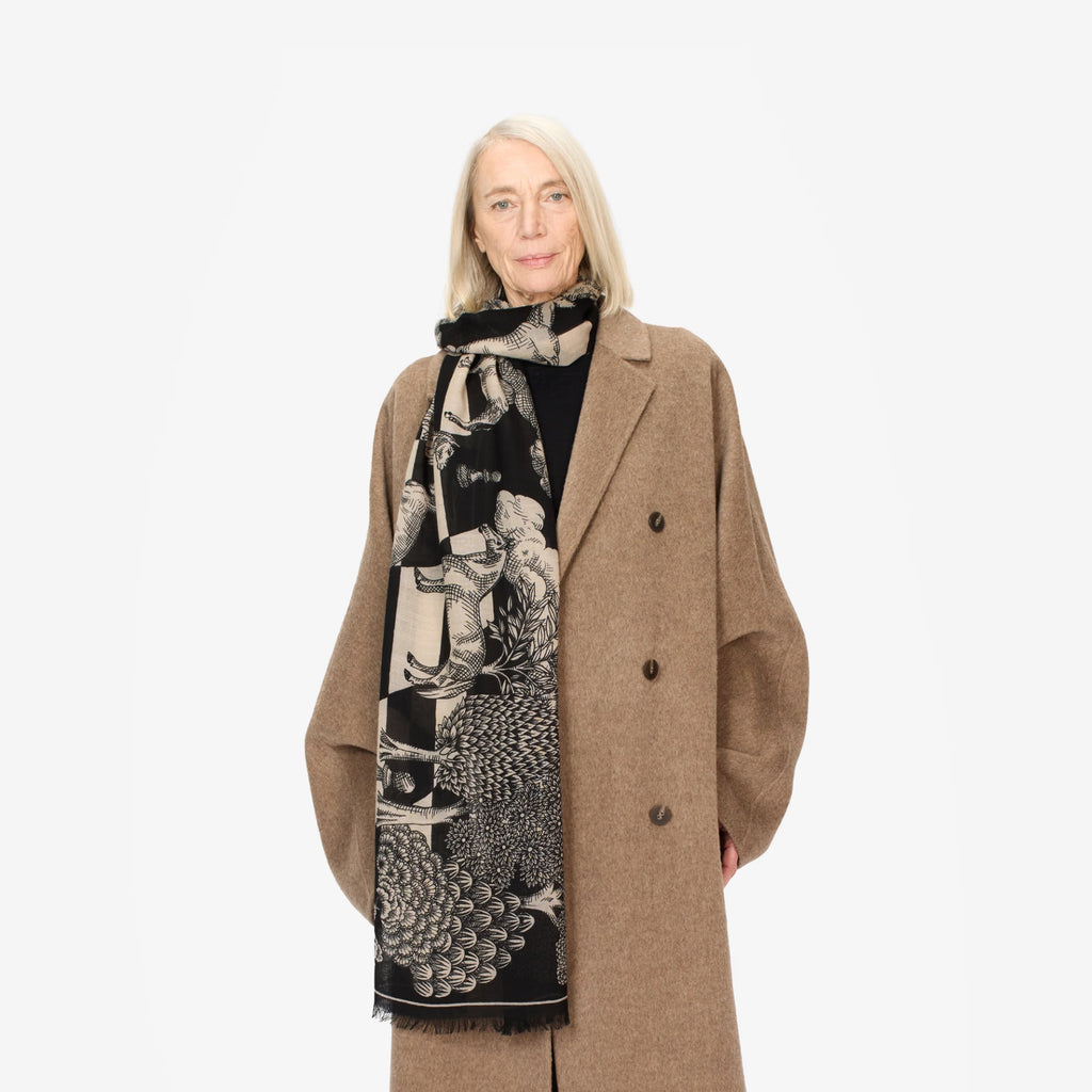 Inoui Editions Scarf Magnus in Black