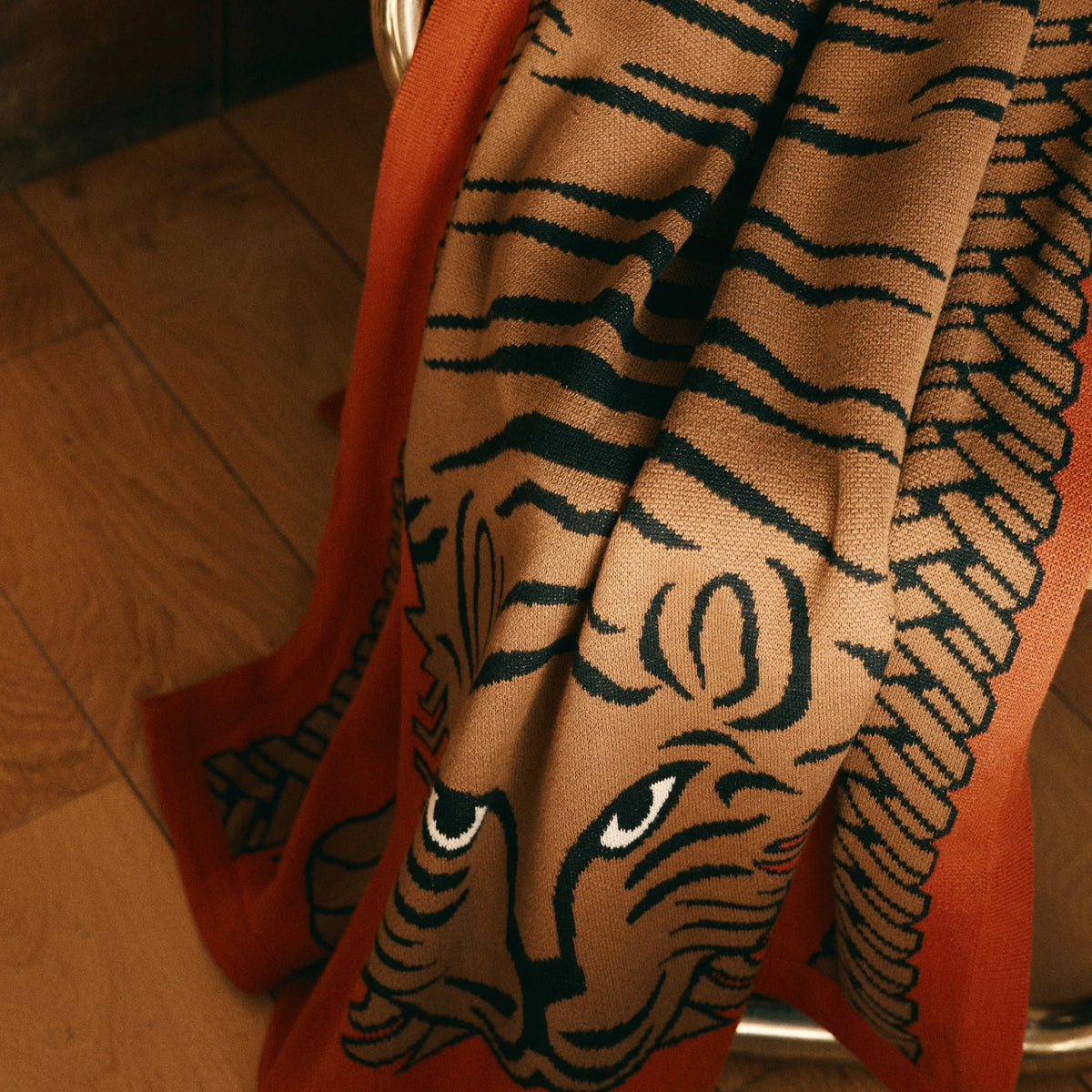 Inoui Editions Throw Baldo in Squirrel