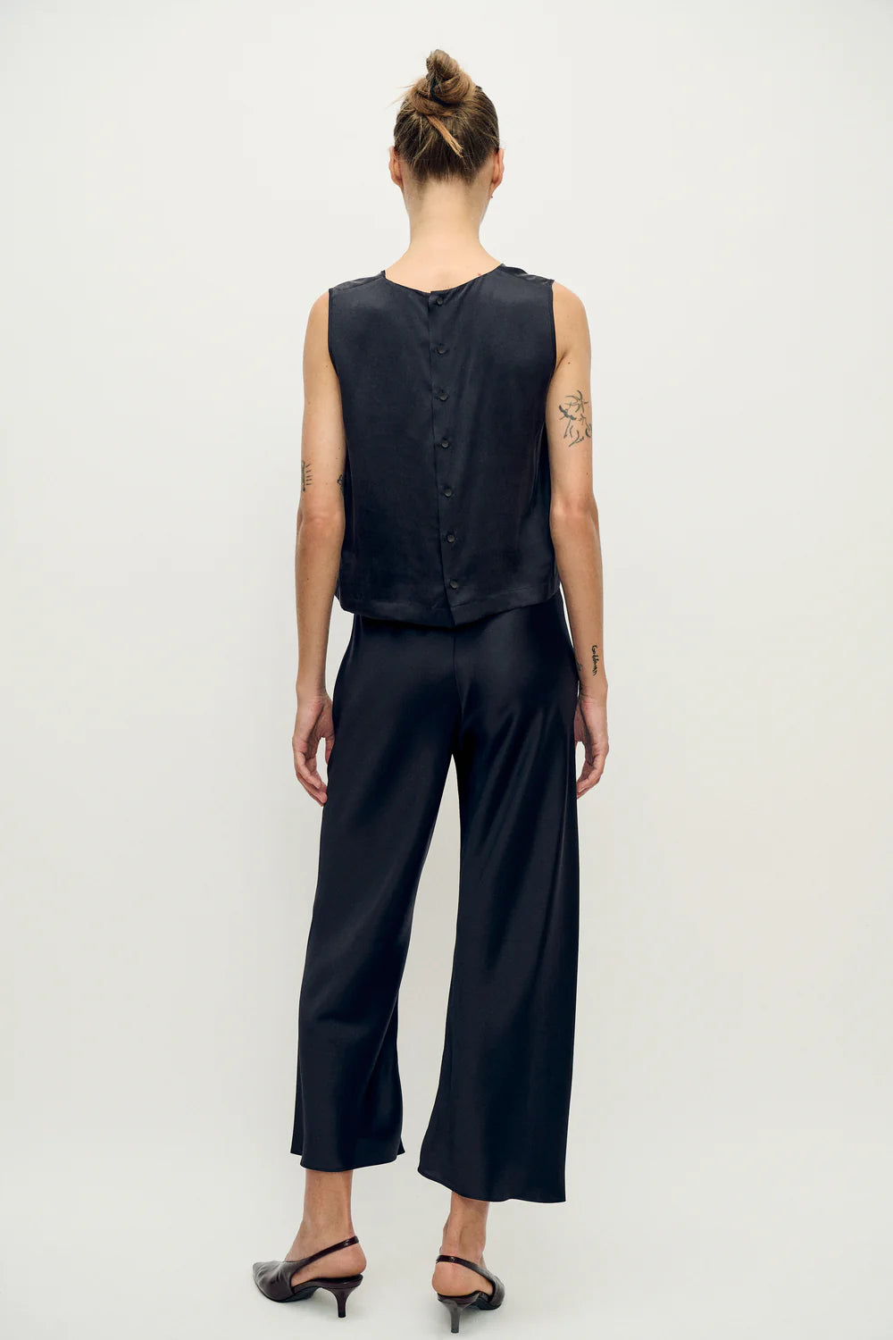 Silk Laundry Elena Top in Black