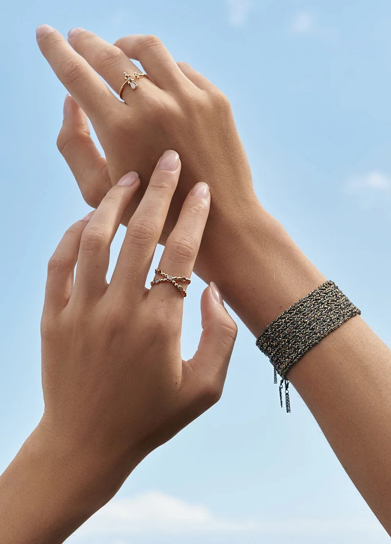 MLC Crossed Ring in Gold