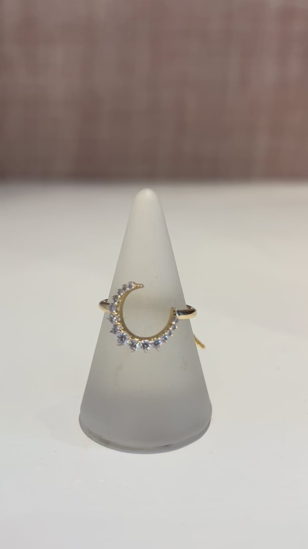 Pade Vavra Sisters of the Moon Ring