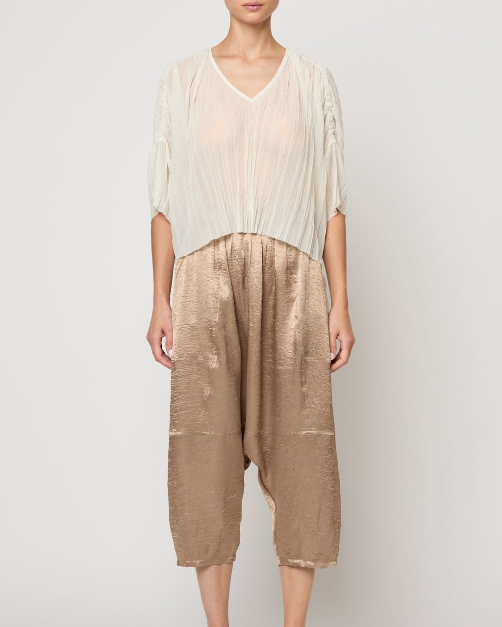 Atelier Delphine | Flared Tee Random Pleats in Cream