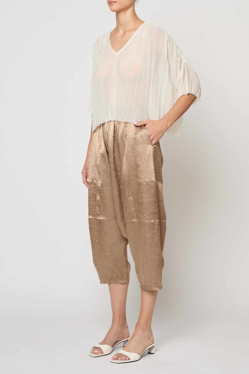 Atelier Delphine | Flared Tee Random Pleats in Cream