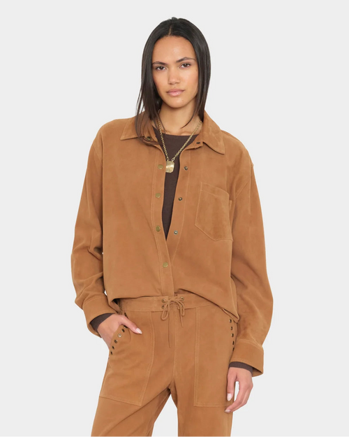 XiRENA Gia Shirt in Mustang